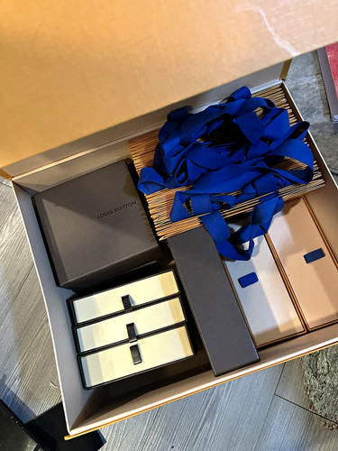 Authentic louis vuitton boxes - louis,