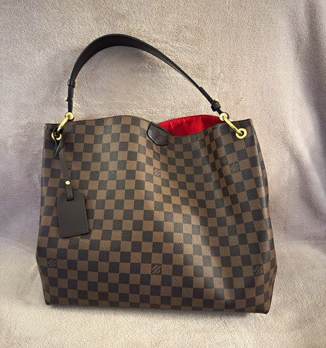 Louis vuitton damier - louis, ebene