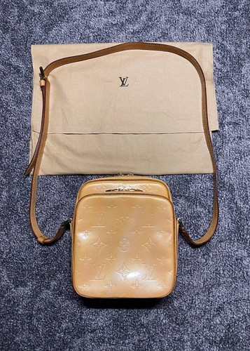 Louis vuitton monogram - louis,