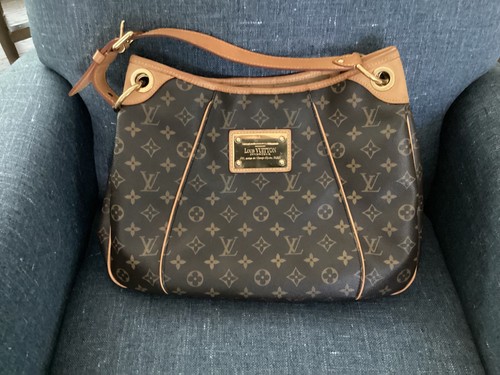Authentic louis vuitton - authentic,