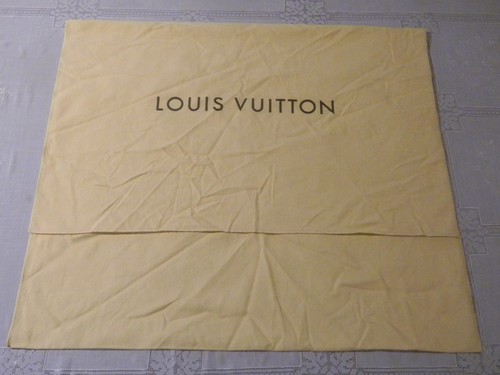 Louis vuitton foldover - louis, (flap