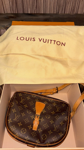 Louis vuitton monogram canvas - monogram,