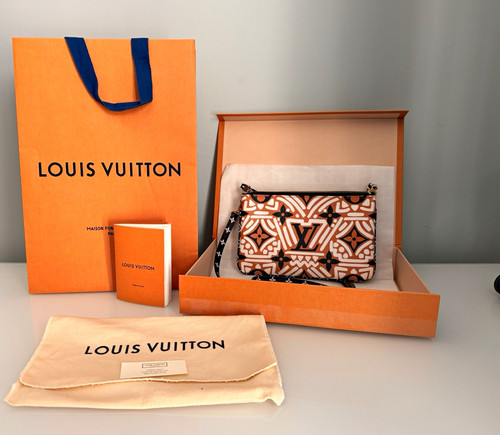 Louis vuitton monogram - louis,