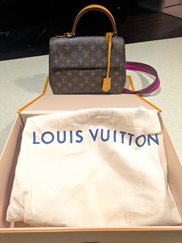 Louis vuitton monogram top - louis,