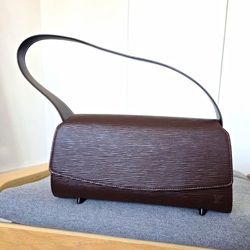 Louis vuitton epi leather - vuitton,