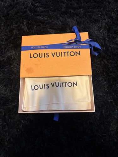 Authentic louis vuitton empty - authentic,