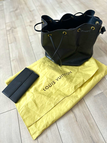 Louis vuitton black epi - louis,