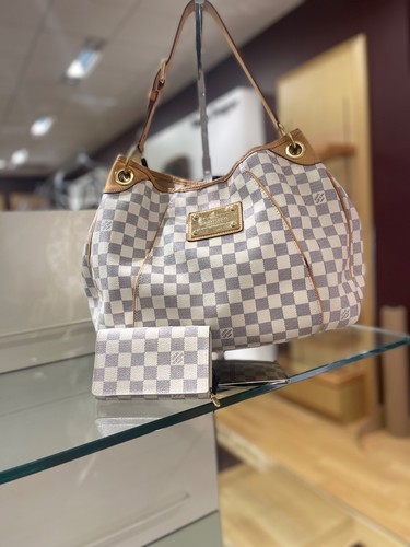 Louis vuitton handbag and - vuitton,