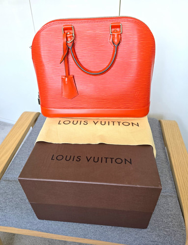 Louis vuitton alma epi - louis,