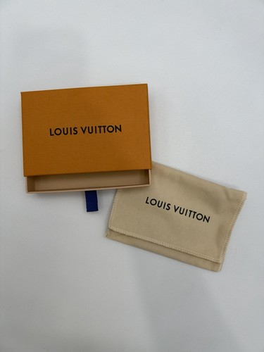 Louis vuitton small - small, empty