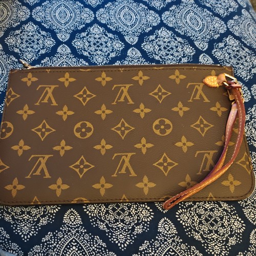 Louis vuitton monogram pouch - vuitton,