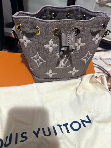 Louis vuitton gray embossed - vuitton,