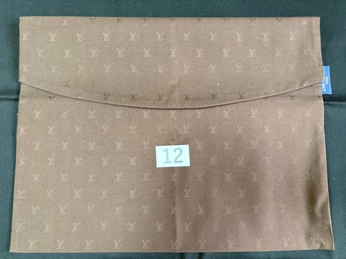 Louis vuitton monogram dust - louis,