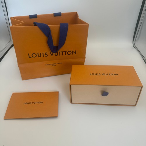 Authentic louis vuitton - authentic,