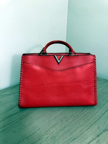 Louis vuitton very - very, zipped