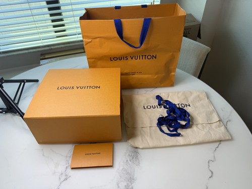 Authentic louis vuitton empty - louis,
